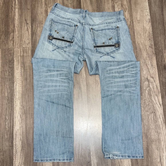 STRAIGHT JEANS - Picture 2 of 3